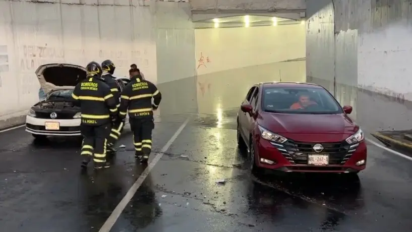 Fuga de agua inunda túnel de Parque Lira en la alcaldía Miguel Hidalgo, CDMX