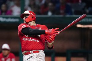 ¡Volivó el 'Gigante de Mulegé! Japhet Amador reapareció con los Diablos Rojos del México