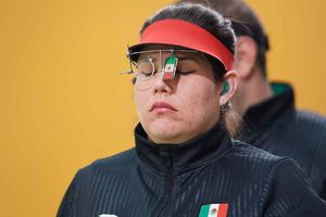 Alejandra Zavala arranca con el pie izquierdo y queda fuera en ronda de Clasificación