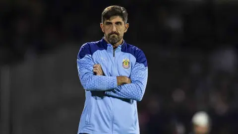 Paunovic se rompe al recordar su salida de Chivas: "No cumplí con ellos"