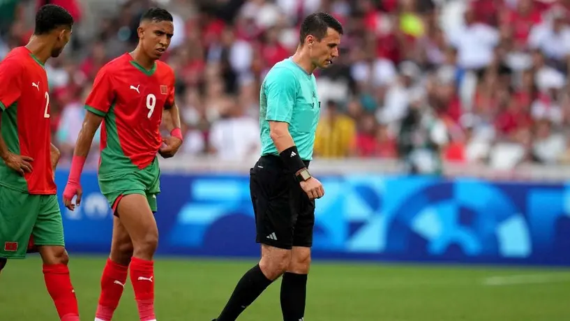 París 2024: Árbitro de la Semifinal entre Marruecos y España fue sustituido tras lesionarse