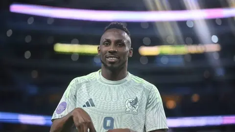 Lugar de Julián Quiñones en Selección Mexicana no peligra si se va a Arabia