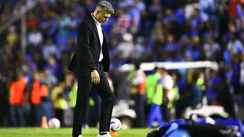 ‘Tano’ Ortíz piensa seguir en Rayados, pese a nuevo fracaso en Semifinales
