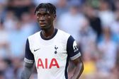 Tottenham suspende a Yves Bissouma por inhalar 'gas de la risa'