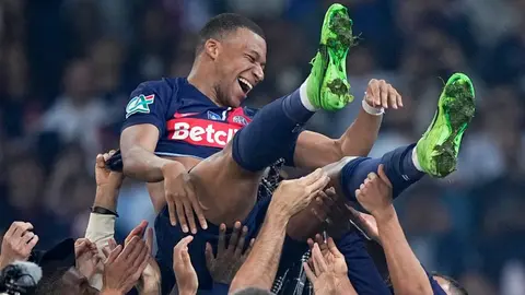 ¡Adiós Kylian! Mbappé se despedida de PSG ganando la Copa de Francia