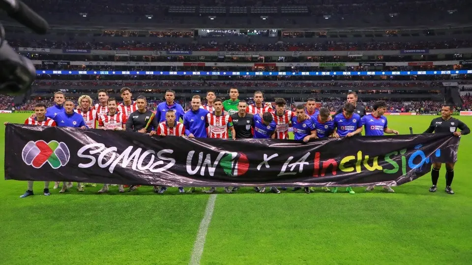 En Cruz Azul no descartan jugar una hipotética Final vs Chivas en el Estadio Azteca