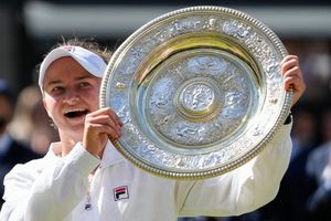 Krejcikova gana Wimbledon y conquista su segundo título de Grand Slam