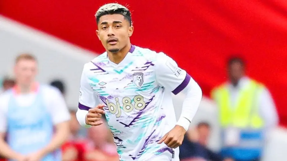Julián Araujo debuta con Bournemouth en la Premier con empate ante Nottingham