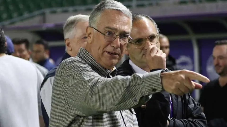 Ricardo Salinas Pliego enciende rivalidad entre América y Tigres: 'Se van a cuajar los árbitros'