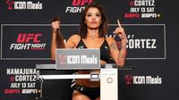 ¡Todo para dar el peso! Tracy Cortéz se corta el cabello para cumplir el pesaje en UFC