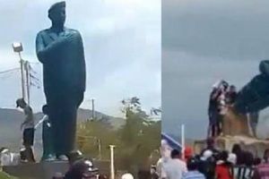 VIDEO: Tumban estatua de Hugo Chávez en protestas tras las elecciones de Venezuela