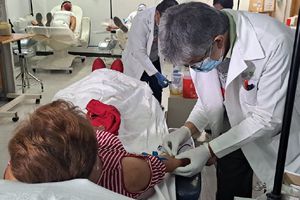 Descartan hospitalizaciones por covid en la CDMX pese a repunte en el país