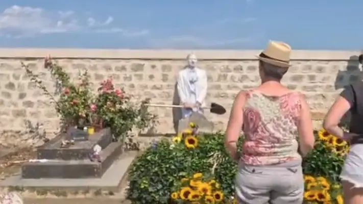 Artista intenta desenterrar a Van Gogh de su tumba para resucitarlo
