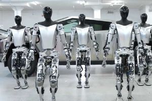Tesla 'dará trabajo' a robots humanoides a partir de 2025