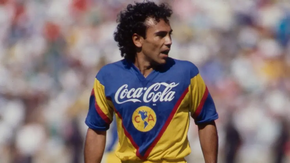 Hugo Sánchez vistiendo la camiseta del América l MEXSPORT