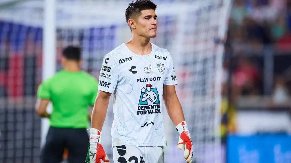 Carlos Moreno comete 'oso' y queda cerca del ridículo en Pachuca vs NY Red Bulls | MEXSPORT