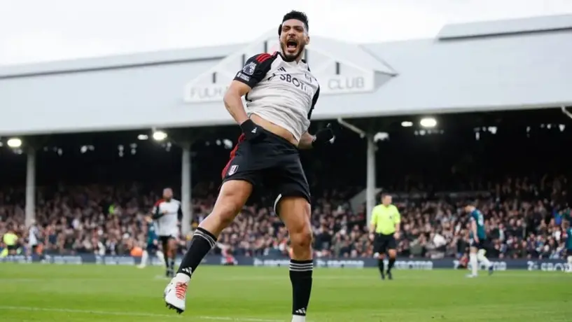 Raúl Jiménez anota en victoria del Fulham sobre Birmingham en la Carabao Cup