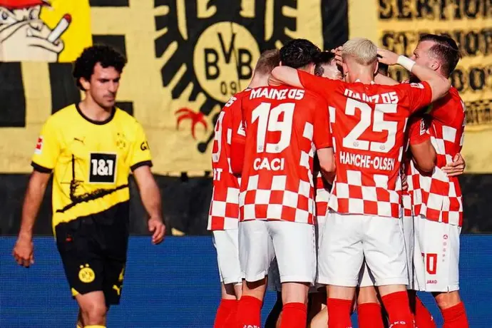 Borussia Dortmund cae ante Mainz, pero logra clasificación a Champions League