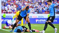 ¡Alertas en Uruguay! Maxi Araújo salió en camilla durante el partido ante Uruguay