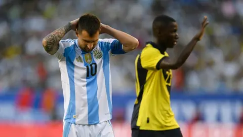 'No hay necesidad de arriesgar': Scaloni sobre la participación de Messi vs Ecuador