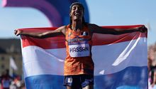 París 2024: Sifan Hassan gana el maratón femenino e impone nuevo récord Olímpico