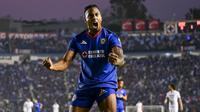 ¡Se queda! Willer Ditta cerca de extender su contrato con Cruz Azul