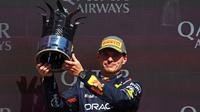 Christian Horner no se preocupa por nivel de McLaren y destacó rendimiento de Max Verstappen