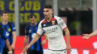 Johan Vásquez celebra sus primeros 100 partidos disputados en el futbol italiano