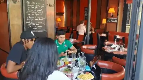 Mamá de Awiti vio cómo su hija ganó la plata en un café; así fue el emotivo reencuentro