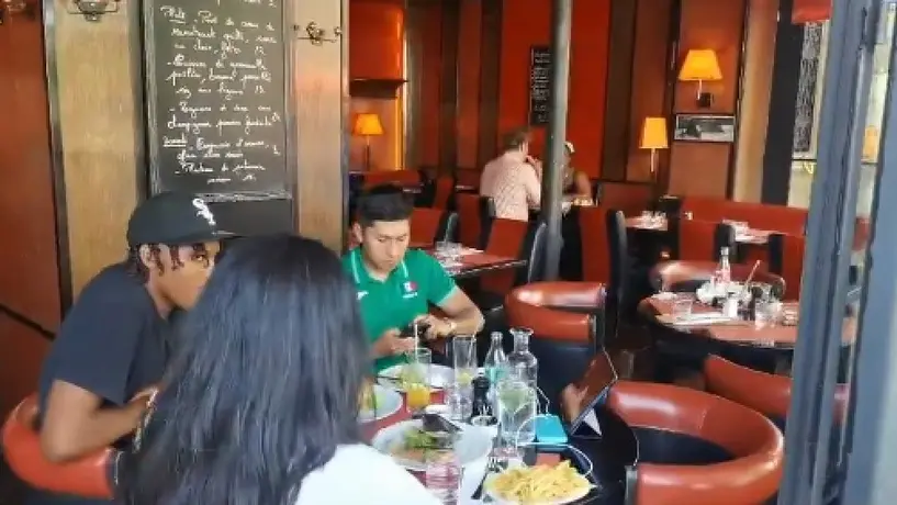 Mamá de Awiti vio cómo su hija ganó la plata en un café; así fue el emotivo reencuentro
