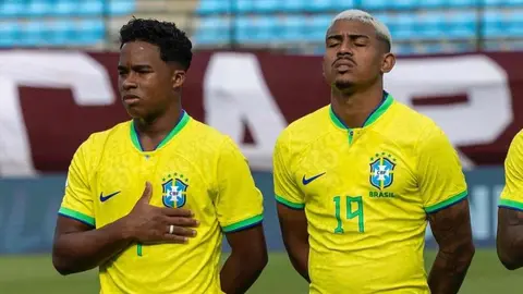 Con el mítico dorsal 9, Endrick se perfila para ser titular ante la Selección Mexicana