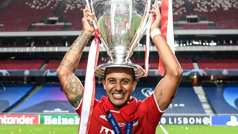 Thiago Alcántara decide retirarse del futbol profesional a sus 33 años de edad