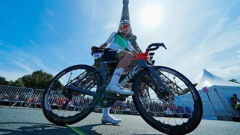 Marcela Prieto se despide de París 2024 tras no finalizar la prueba de ciclismo de ruta