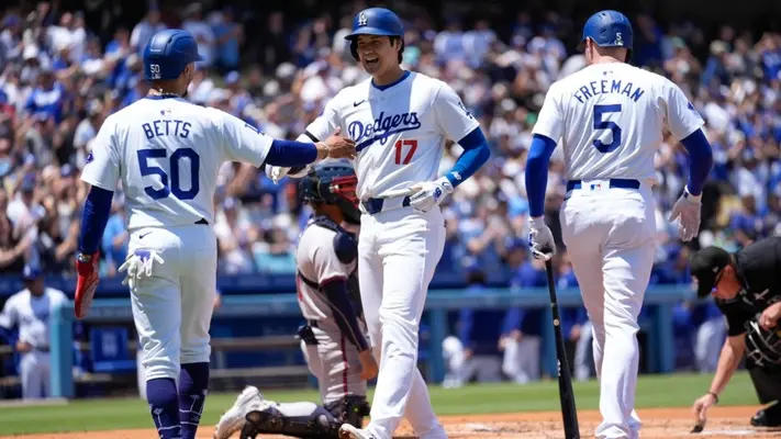 Shohei Ohtani se luce para cerrar barrida de Dodgers ante Braves