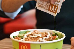 ¡Adiós a las ensaladas! Mcdonald’s dejará de vender menú con comida saludable tras bajas ventas