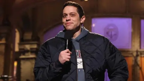 Pete Davidson es ingresado a un hospital de salud mental