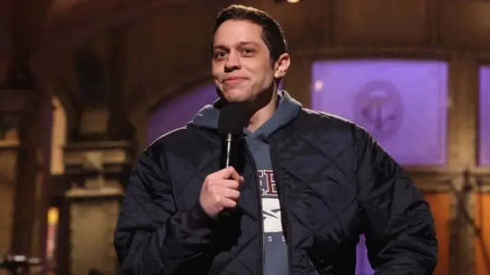 Pete Davidson es ingresado a un hospital de salud mental