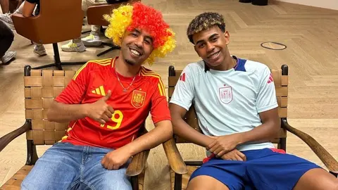 Lamine Yamal entrenó con normalidad en Barcelona tras apuñalamiento de su padre