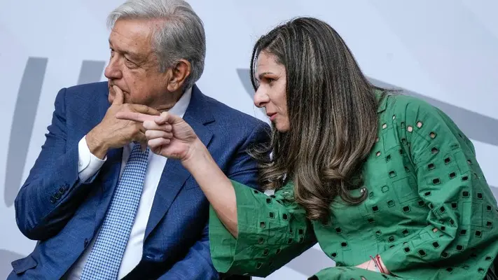 AMLO: 'Ana Guevara tiene bronce en críticas de medios... yo tengo el oro'