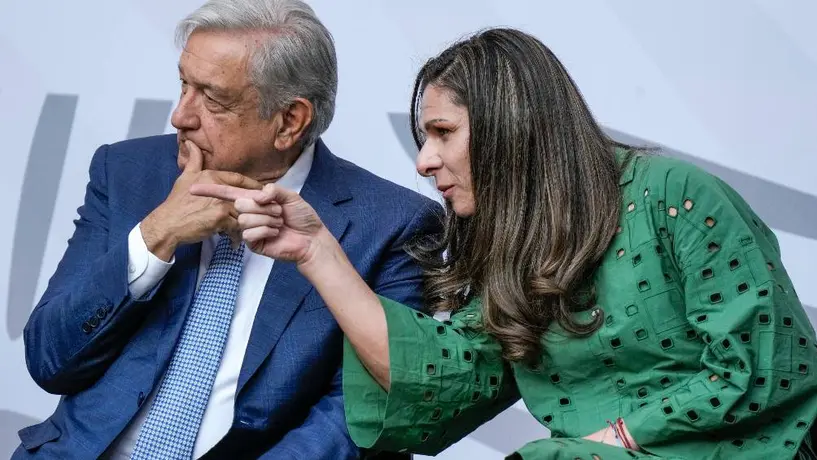 AMLO: 'Ana Guevara tiene bronce en críticas de medios... yo tengo el oro'