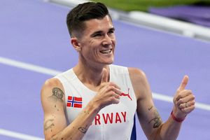 El 'curioso' comportamiento de Jakob Ingebrigtsen en París 2024 previo a la Semifinal de los 1500m