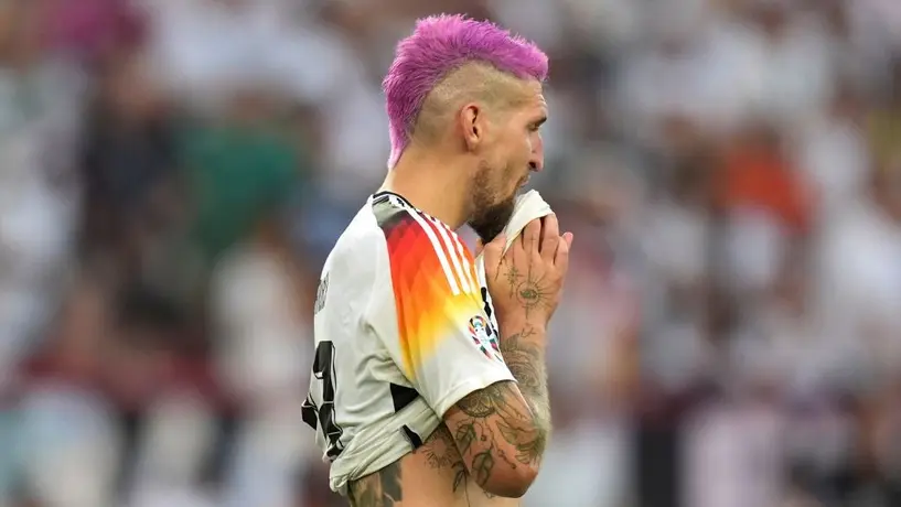 Jens Lehmann 'carga' contra Andrich por su color de cabello tras la eliminación de Alemania