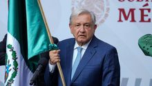 AMLO responsabiliza a administraciones pasadas por resultados de México en París 2024