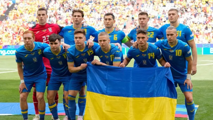 ¿Por qué la UEFA prohibió las banderas de Rusia en juegos contra Ucrania?