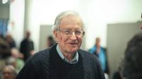 Esto es lo que sabemos del lingüista y filósofo Noam Chomsky