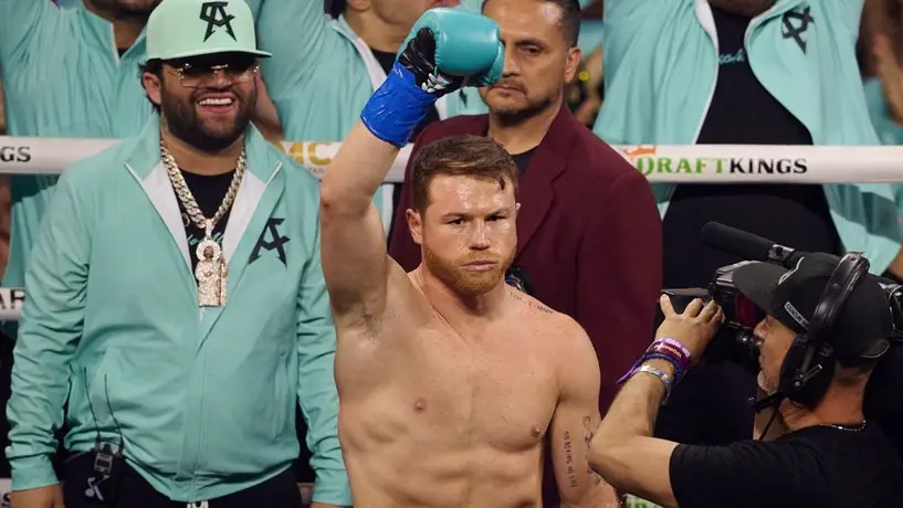 Canelo habla sobra la pelea contra Benavidez: "Pelearía ahora mismo si el dinero es el correcto"