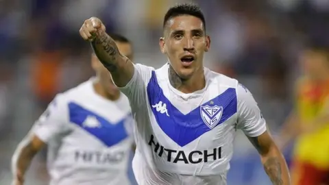 Ricardo Centurión sigue desaparecido y el presidente de Vélez muestra preocupación
