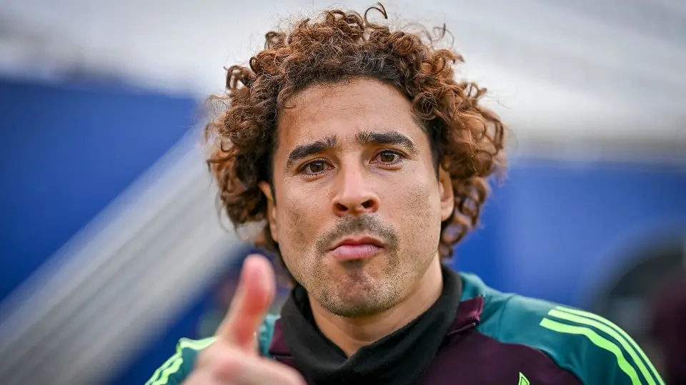 Guillermo Ochoa rechazó una oferta del Real Oviedo de España, según informes