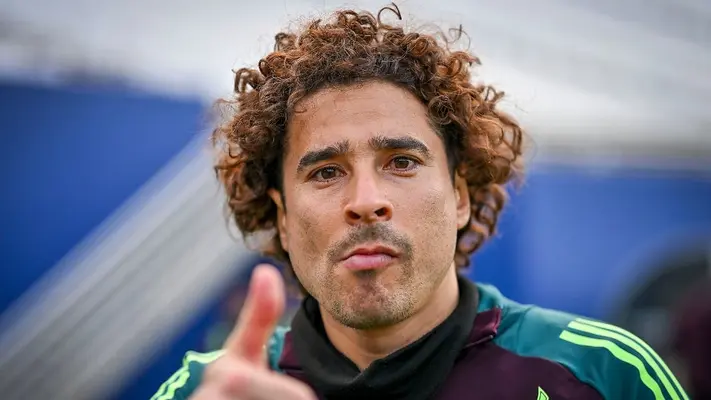 Guillermo Ochoa rechazó una oferta del Real Oviedo de España, según informes