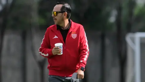 Eduardo Fentanes revela cómo llevó a Paradela al Necaxa : ”Desde Santos lo tenía identificado”